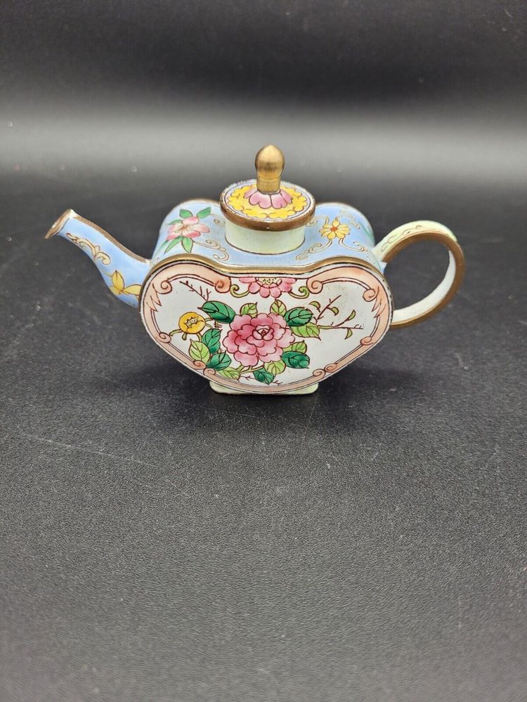Kelvin Chen Miniature Enamel Heart-shaped Teapot #450 Yellow and Pink Flowers