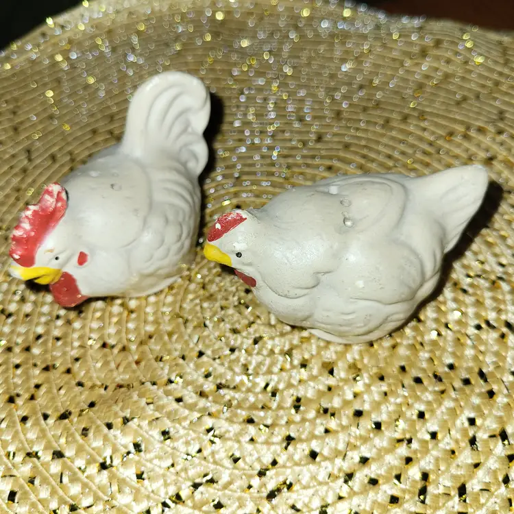 Vintage White Chicken Shakers