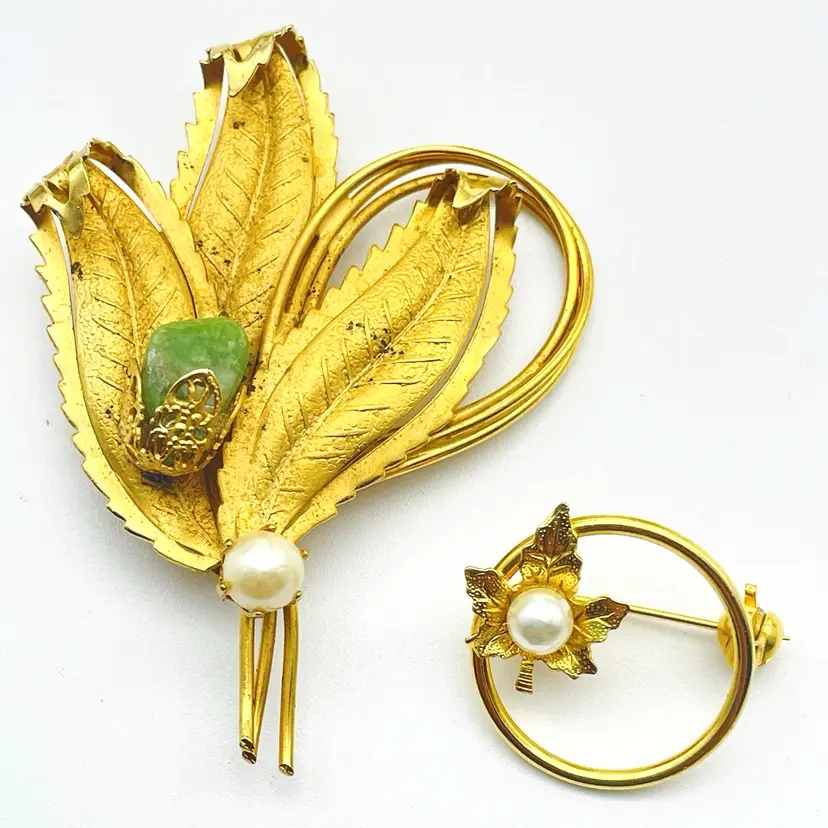 Gold Tone Brooch Lot of 2 Triple Leaf Faux Pearl and Circle Maple Leaf 17662