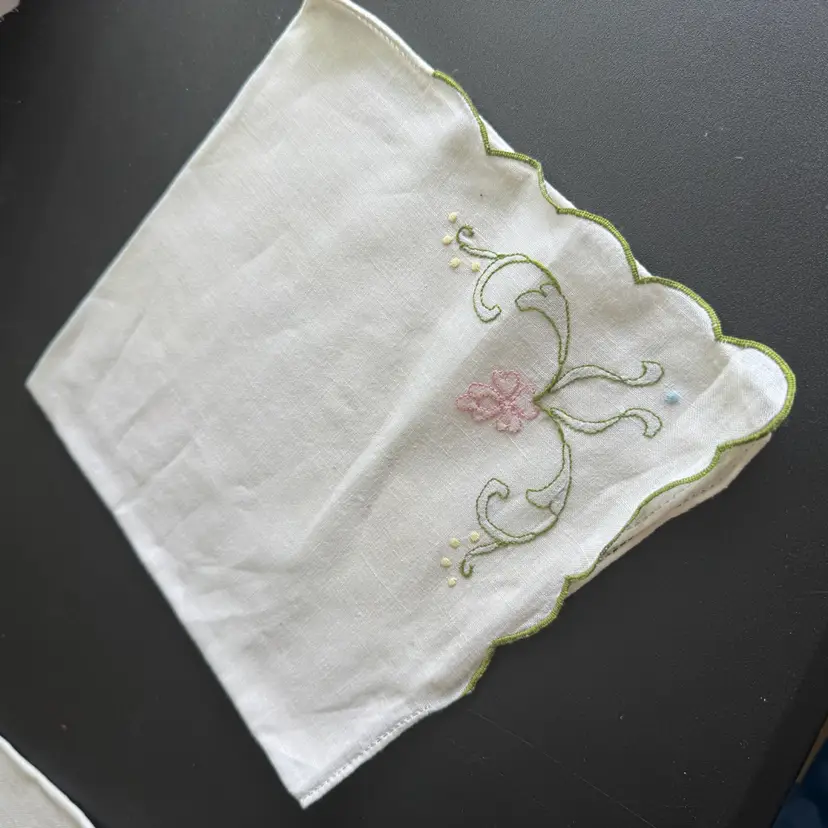 18” Square Embroidered Linen Napkin Or Table Scarf