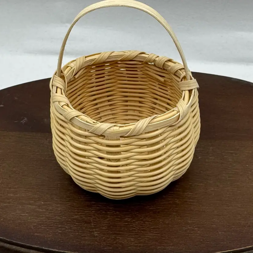 Tiny Basket