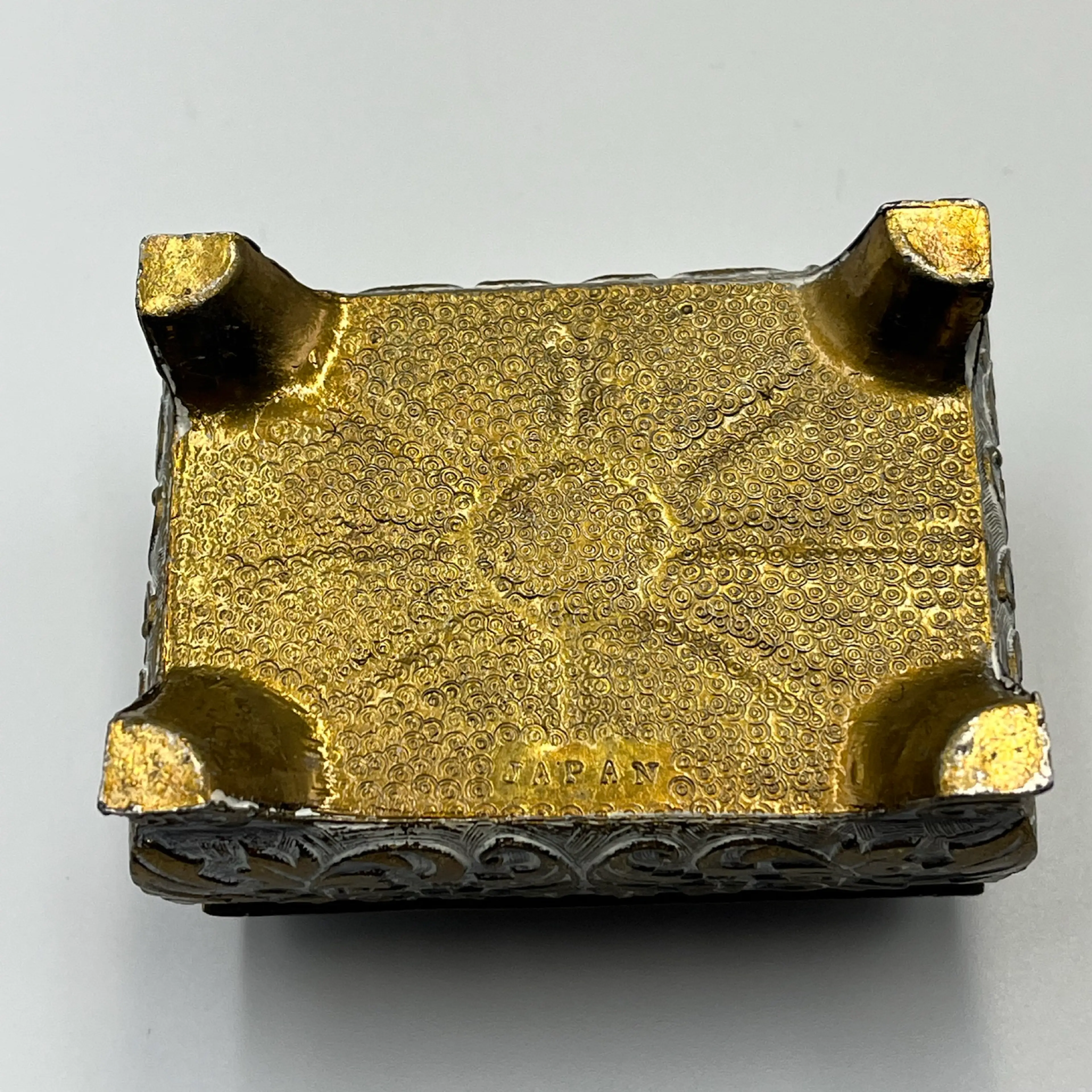 Image 3 of 3