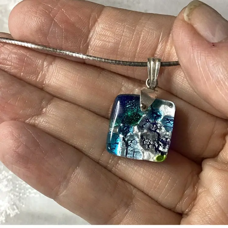 Sterling Silver Omega Chain With An Italian Glass Pendant And Sterling Silver Bail. 16”