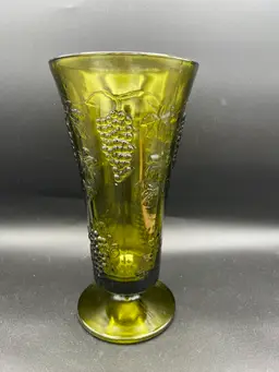 Indiana Glass Harvest Grape Tall Vase ~10”