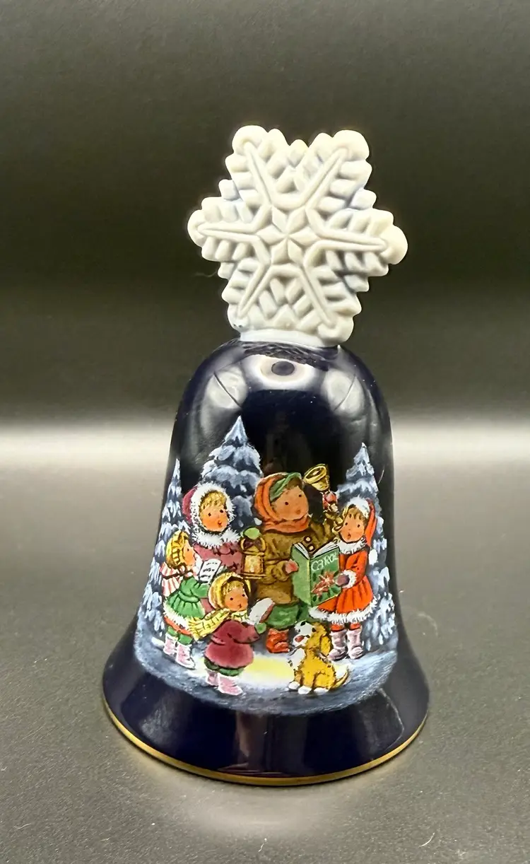 Vintage Avon Christmas Bell 1987
