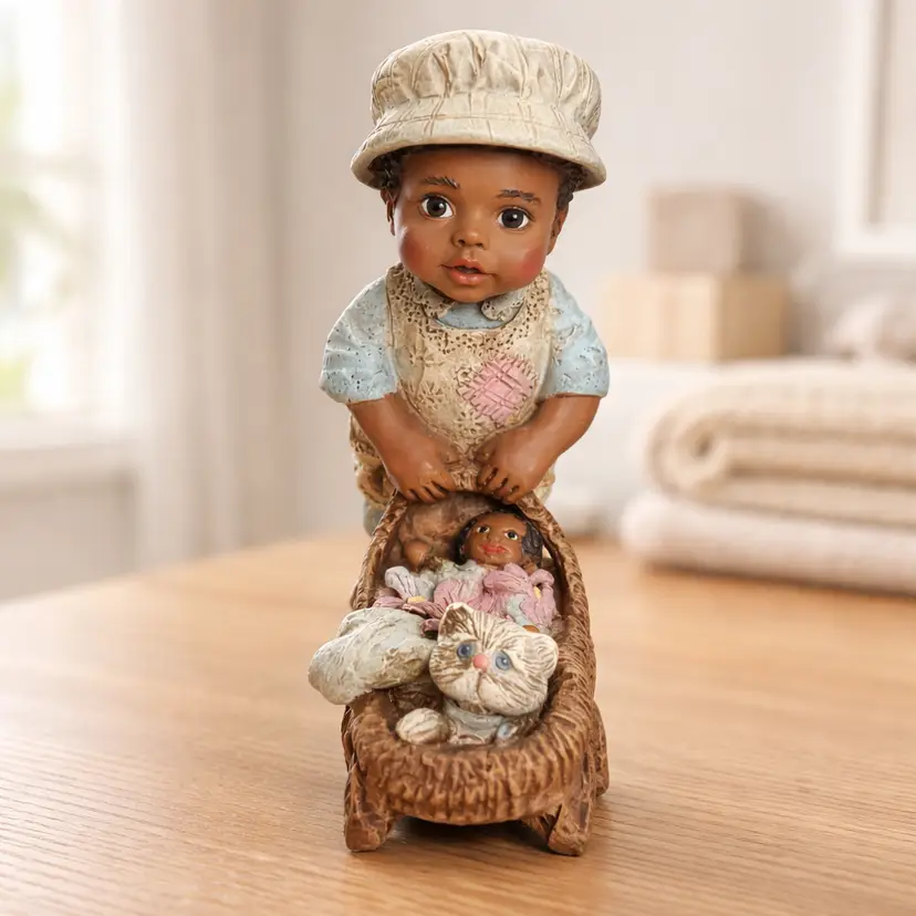 Sarah's Attic #1789 Limited Edition SA 1990 "PANSY", 4.25" Tall