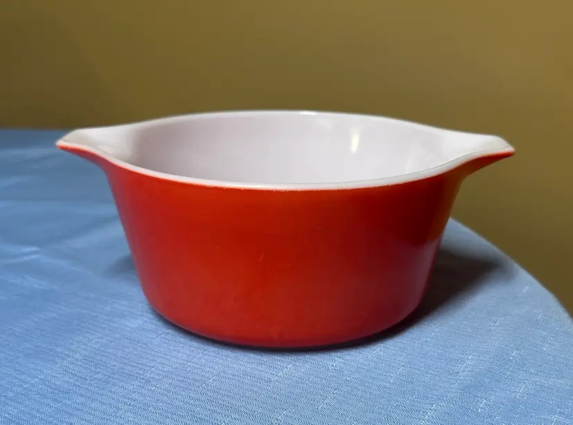 Pyrex 474-B Friendship Casserole Dish 1 1/2 Quart Solid Red No Lid