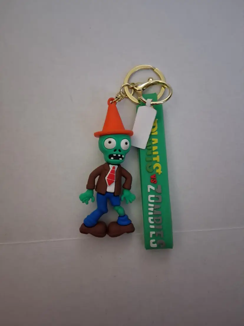 Plants vs Zombies Conehead Zombie Keychain-FREE SHIP