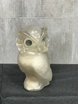 Avon Snow Owl Moonwind Powder Sachet 4.25” 1970-80s