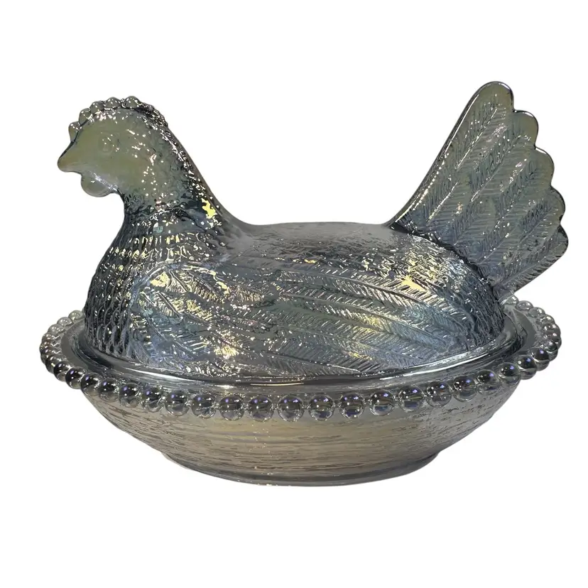Rose’s Closet Smoke Grey Carnival Glass Hen on Nest 3 1/2” tall 4 3/4” long New Chicken