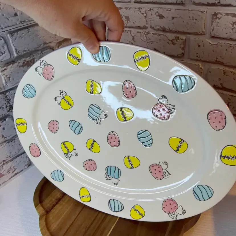 Peanuts SNOOPY SERVING PLATTER Tray  OVAL Ceramic Eggs Pre-owned