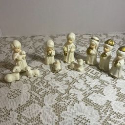 10 Piece Ceramic Nativity Set