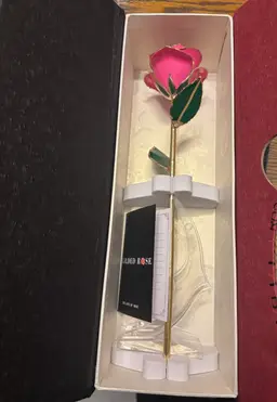 GILDED ROSE PRESERVED 24K GOLD DIPPED REAL ROSE