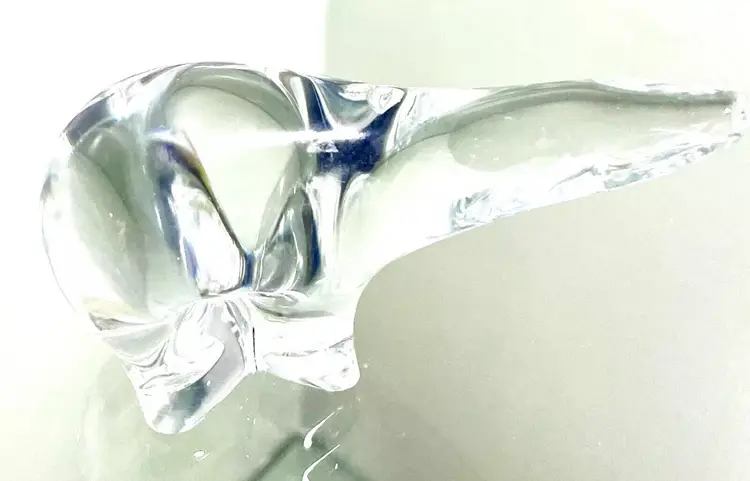 Maleras 1960s Artist Signed Swedish Glass Polar Bear Figure 2.5” T X 4.5” W