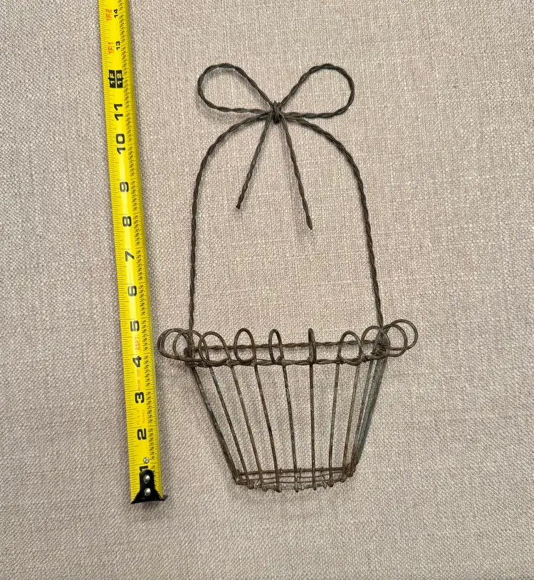 Rustic Vintage French Twisted Wire Bow Wall Basket