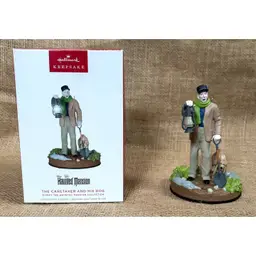 Hallmark Keepsake Disney The Haunted Mansion Ornament Caretaker And His Dog Christmas