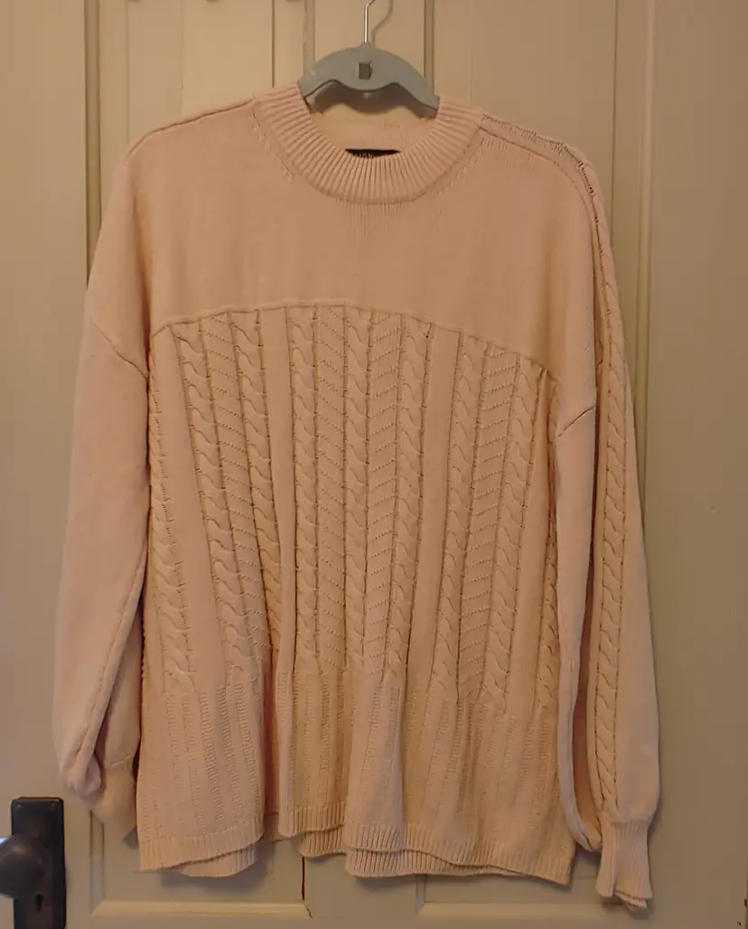 Top- Brand: Design History. Pink sweater. Size XL. Material- 100% acrylic. No callouts.