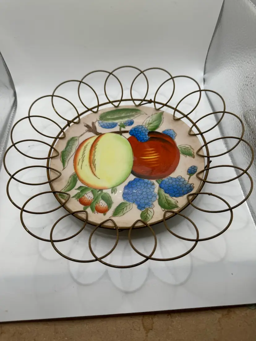 Plate With Metal Hanger