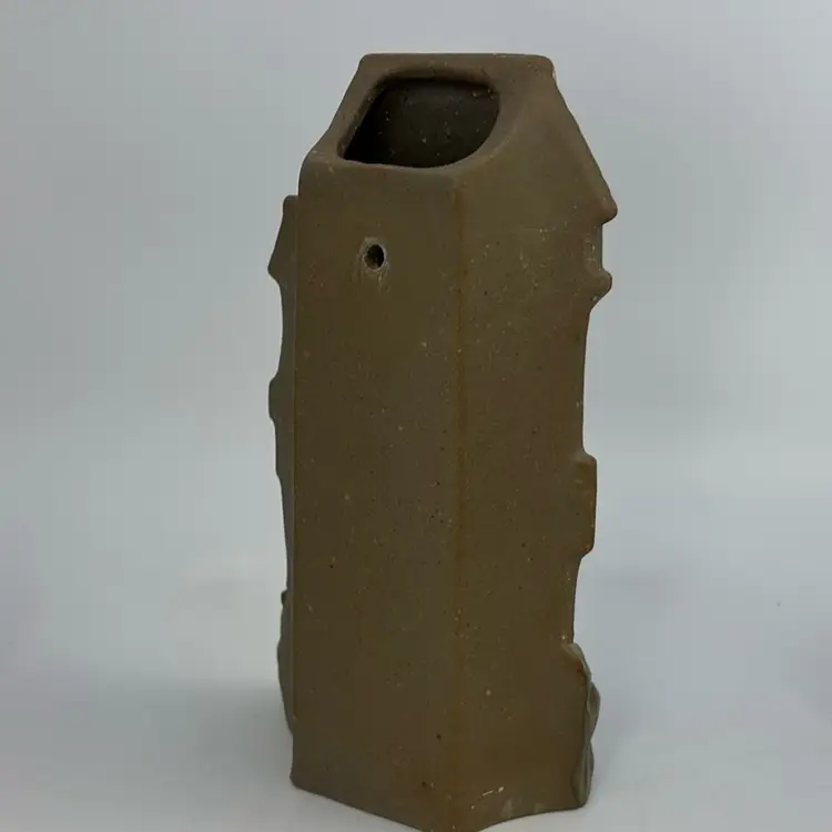 Counterpoint Japan Victorian Brownstone Wall Pocket 7H 3.5W