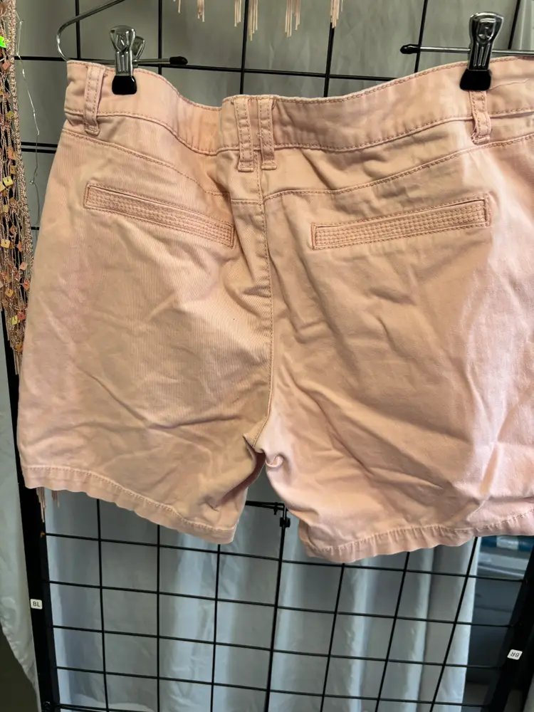 Maurice Ladies sz 11/12 pink shorts