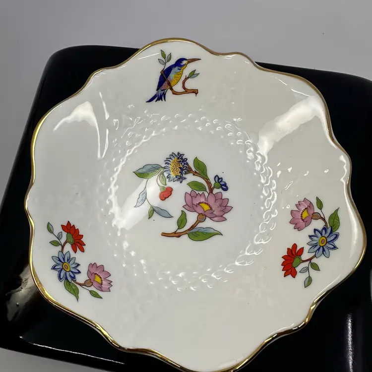 Aynsley Bone China, England, Pembroke, Clyde Sweet Dish