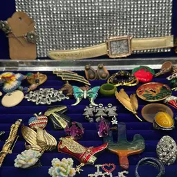 I Can’t Sleep Late Night Jewels