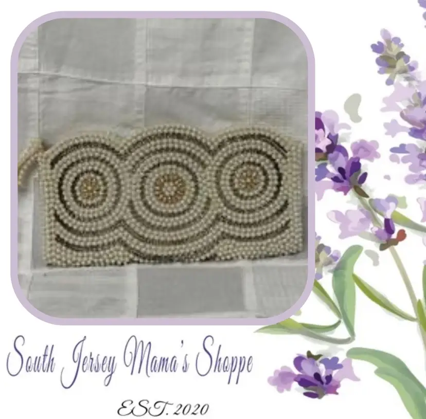 Vintage Made In Japan Hand Beaded Wallet/Clutch Flower Design