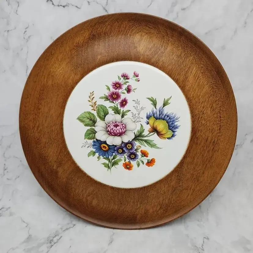 Woodbury Woodware Hand Turned Plate with Round Ceramic Floral Trivet