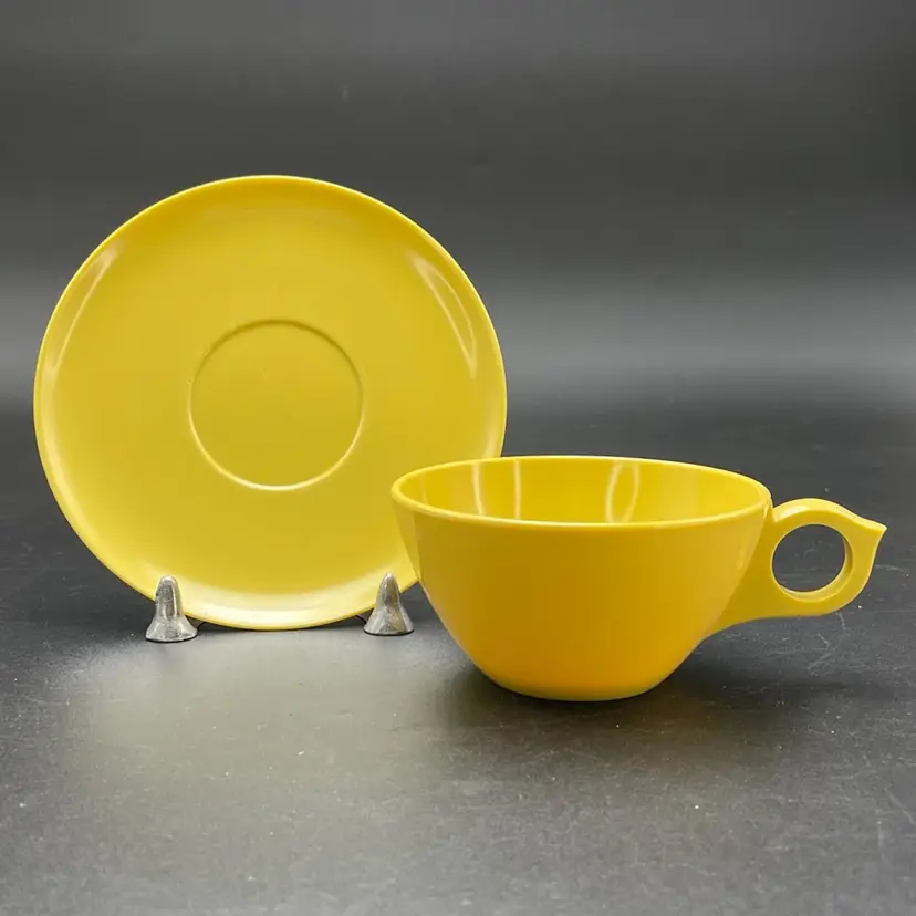 Laguna Melmac #308 Mustard Yellow Cups Saucers VTG Melamine Set of 4 MCM