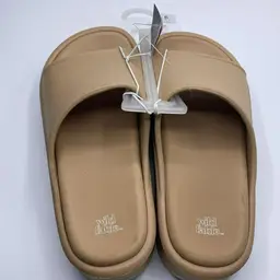 9 - Wild fable Laney Tan Slides