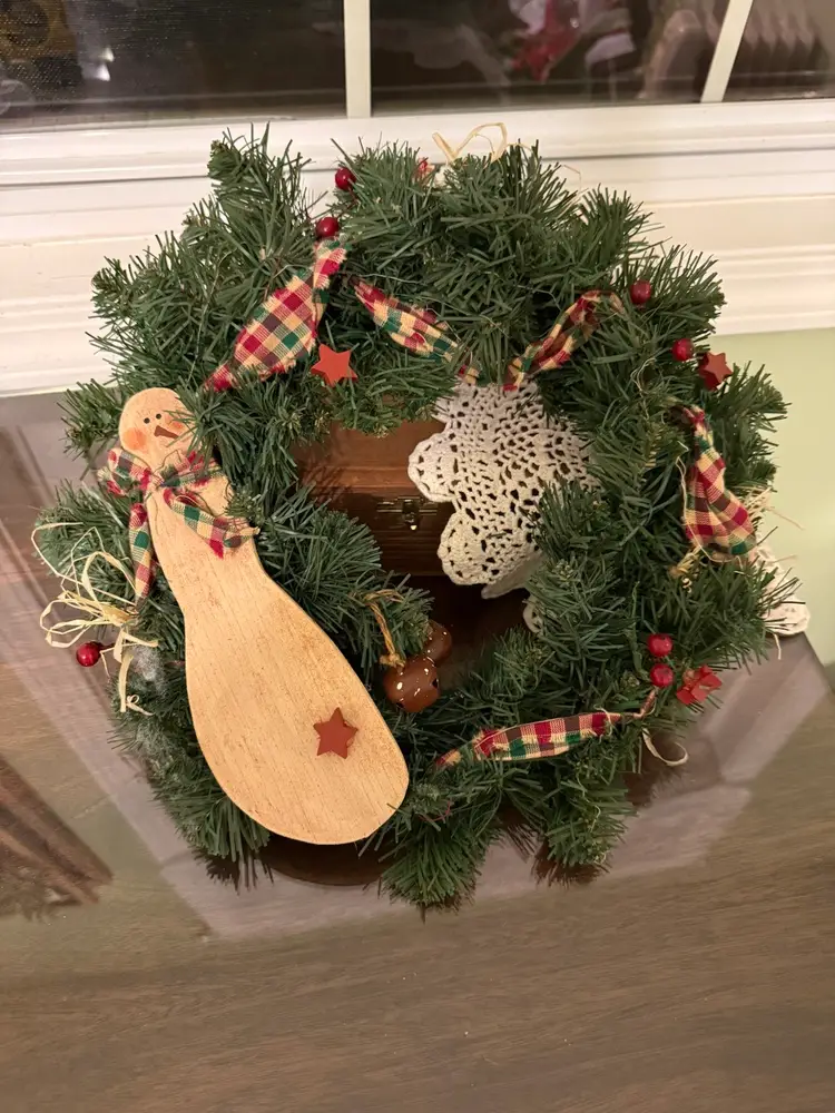 Vintage Christmas Wreath Primitive Wooden Snowman Country Farmhouse 12” Round