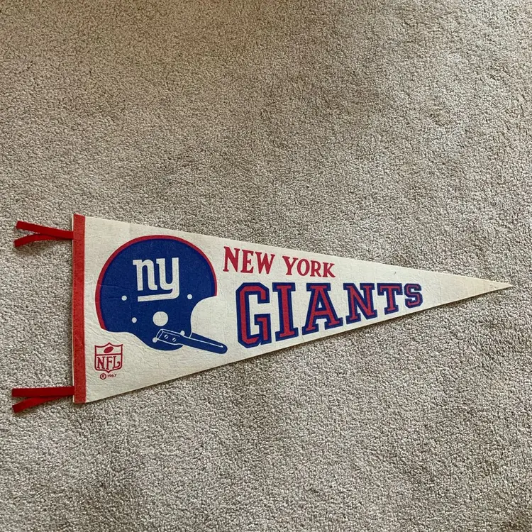 Vintage 1967 New York Giants 1 Bar Helmet Pennant