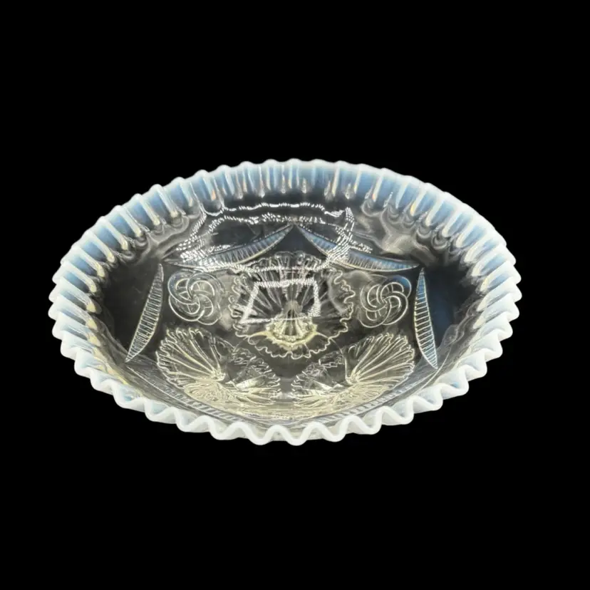 Antique Northwood Ruffles and Rings Clear Opalescent 3 Footed Bowl