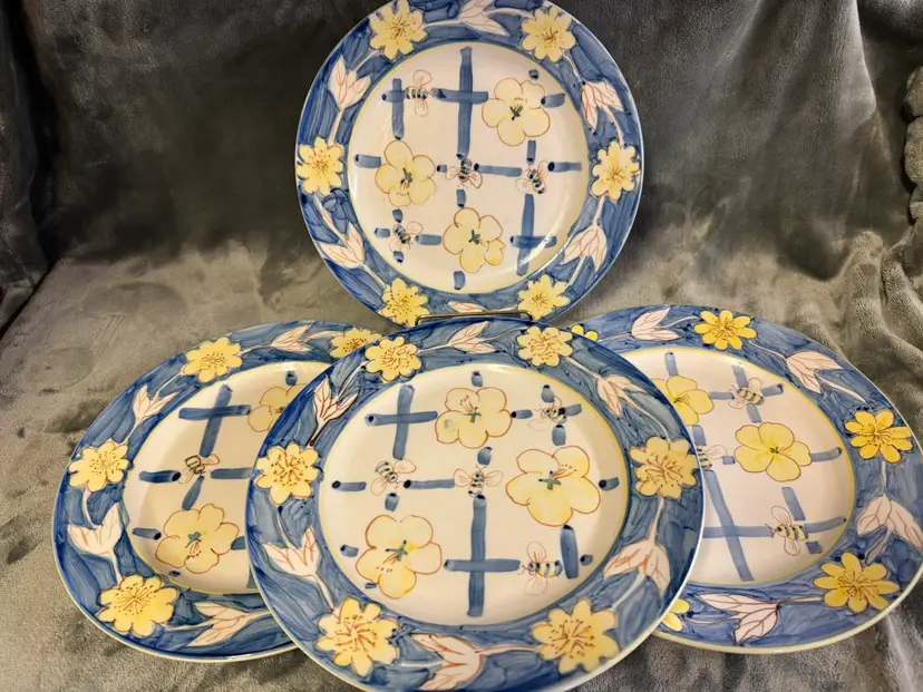Vintage Set/4 Honey Bee 10.5" Dinner Plates 1998 Allied Imex Inc Hand Painted