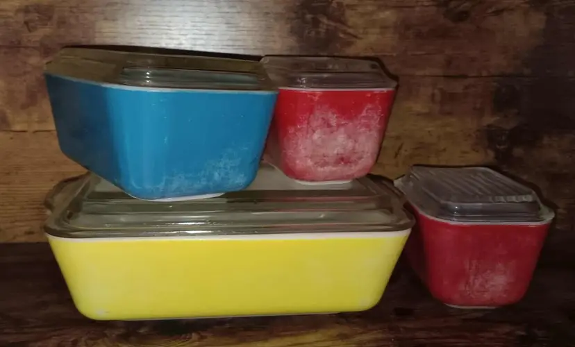 Pyrex Primary Colors Refrigerator Dish Set