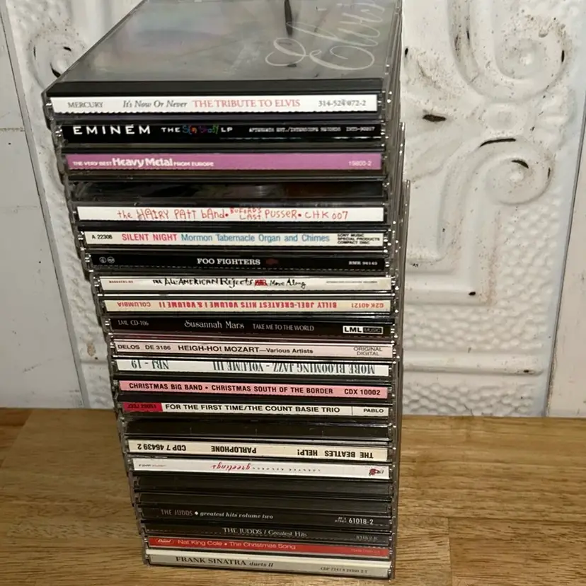 Lot Of 23 Preowned CDs, See Pictures For List Of Titles/names Of Singers