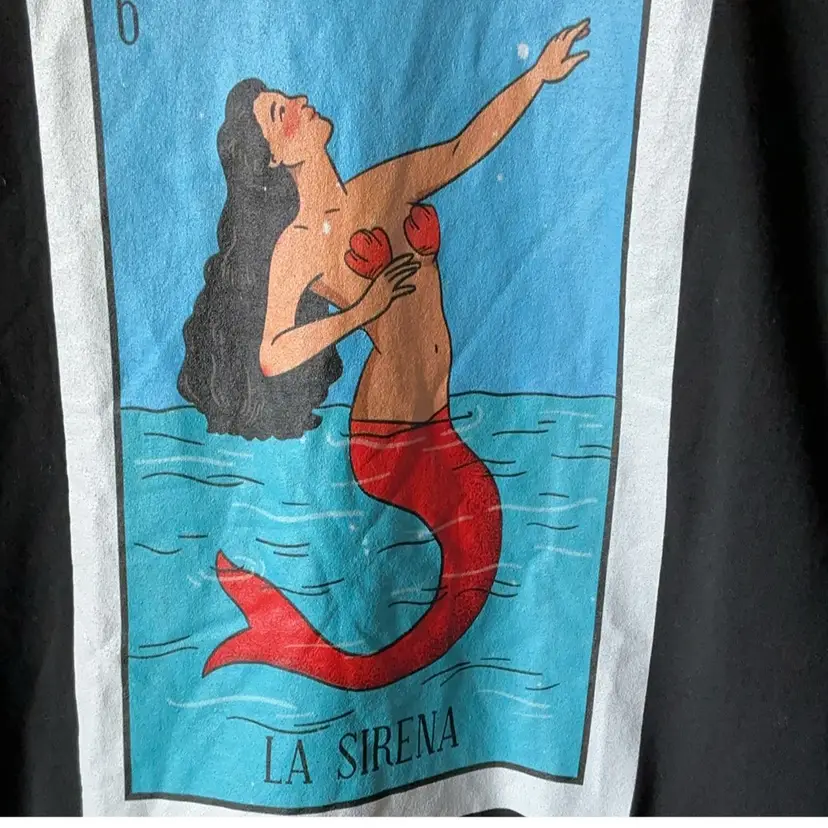 CADR La Sirena The Siren Mermaid T-Shirt Size Small?? 18” Pit to Pit