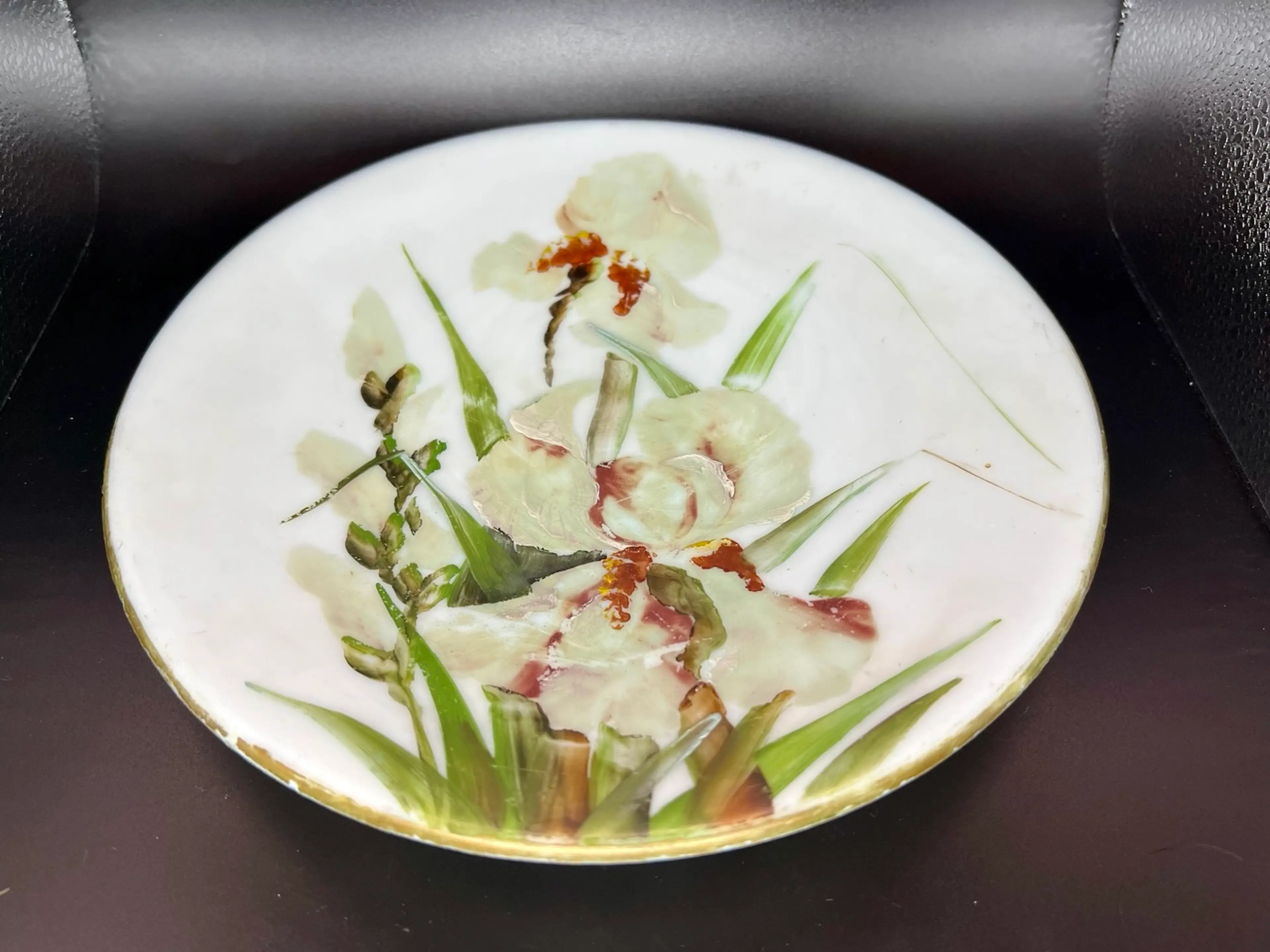 Image 4 of 4