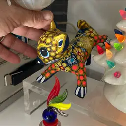 Peeing Super Glowing Chihuahua