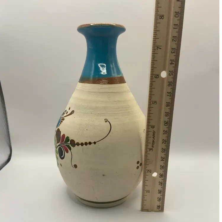 Tonala 8” Signed “Vicman” Vase