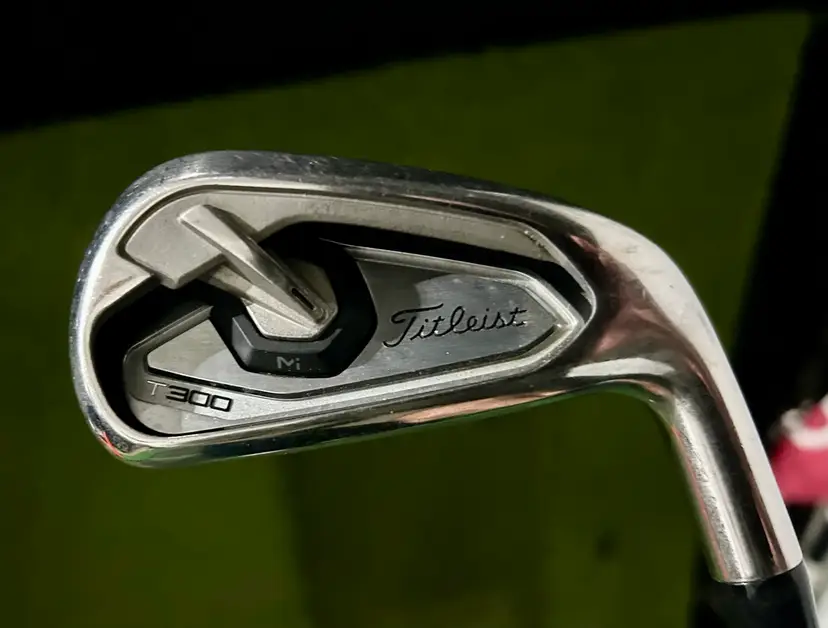 Titleist T300 4 Iron