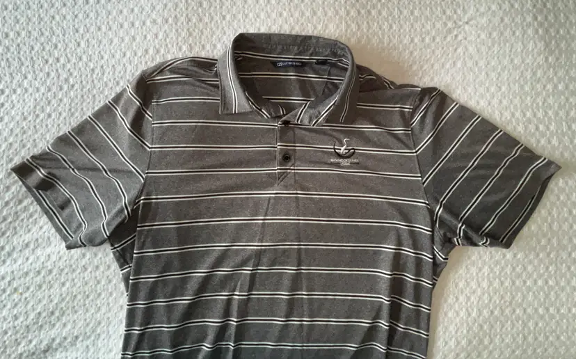 Golf shirt. Cutter & Buck.