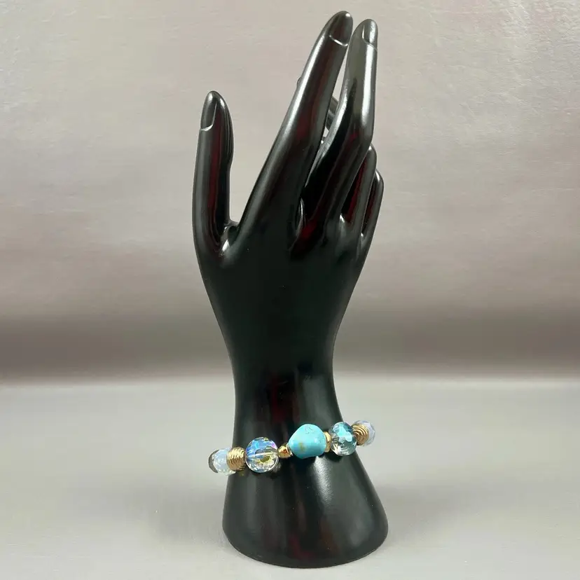 Beaded Stretch Bracelet Blue Mixed Stones Blue Green Beads Gold Tone 3"