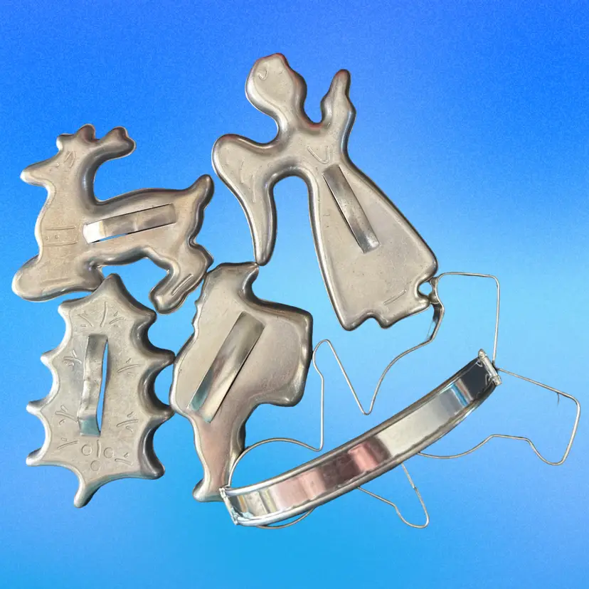 11 Set Of 5 Cookie Cutters