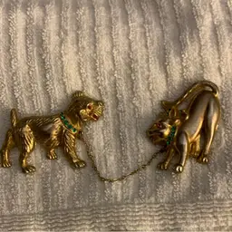 Dog and Cat Connected Brooches Pins
