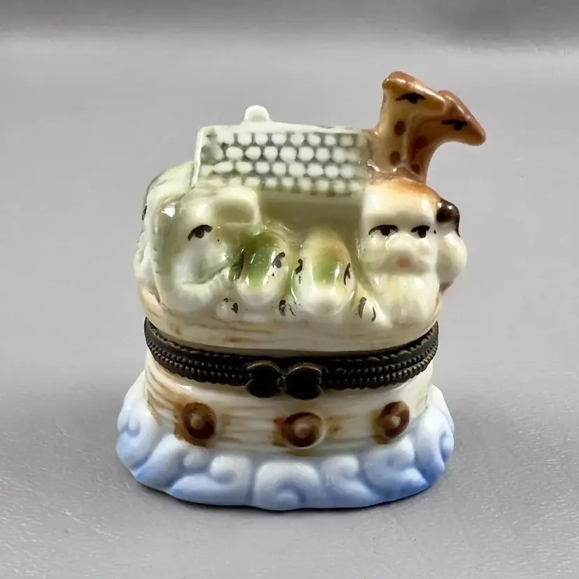 Vintage Noahs Ark Hinged Trinket Box 2"X2.25" Ceramic
