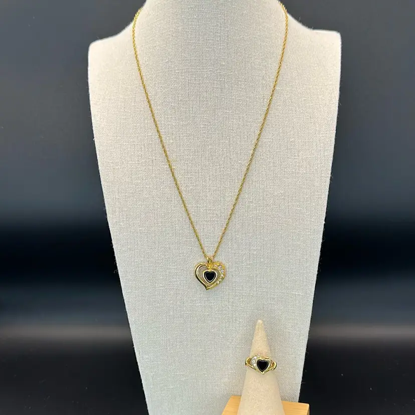 A009 - Avon Onyx Rhinestone Heart Necklace & Ring