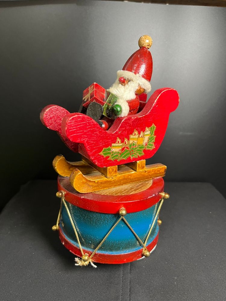 Enesco 1970s Santa in Sleigh On Drum-Wooden. Plays Dashing Through the Snow, Jingle Bells