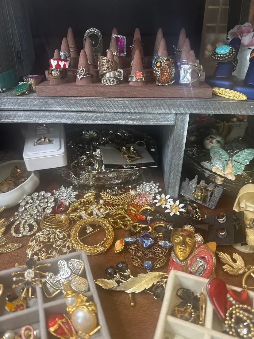 Livestream thumbnail