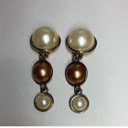 Napier Clipon Earrings Dangle 2” Brown & Off White